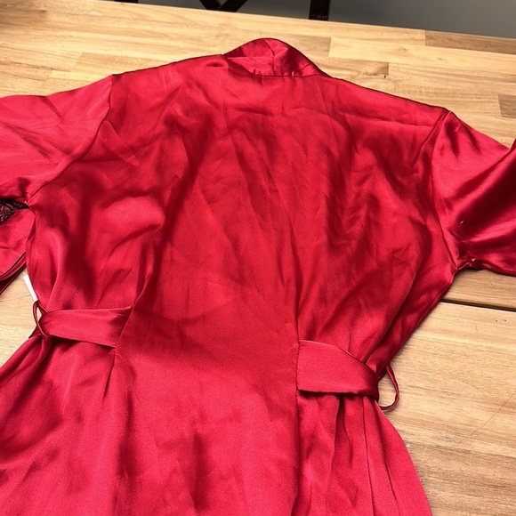 JONES ⭐️  NEW YORK satin robe - Picture 8 of 8